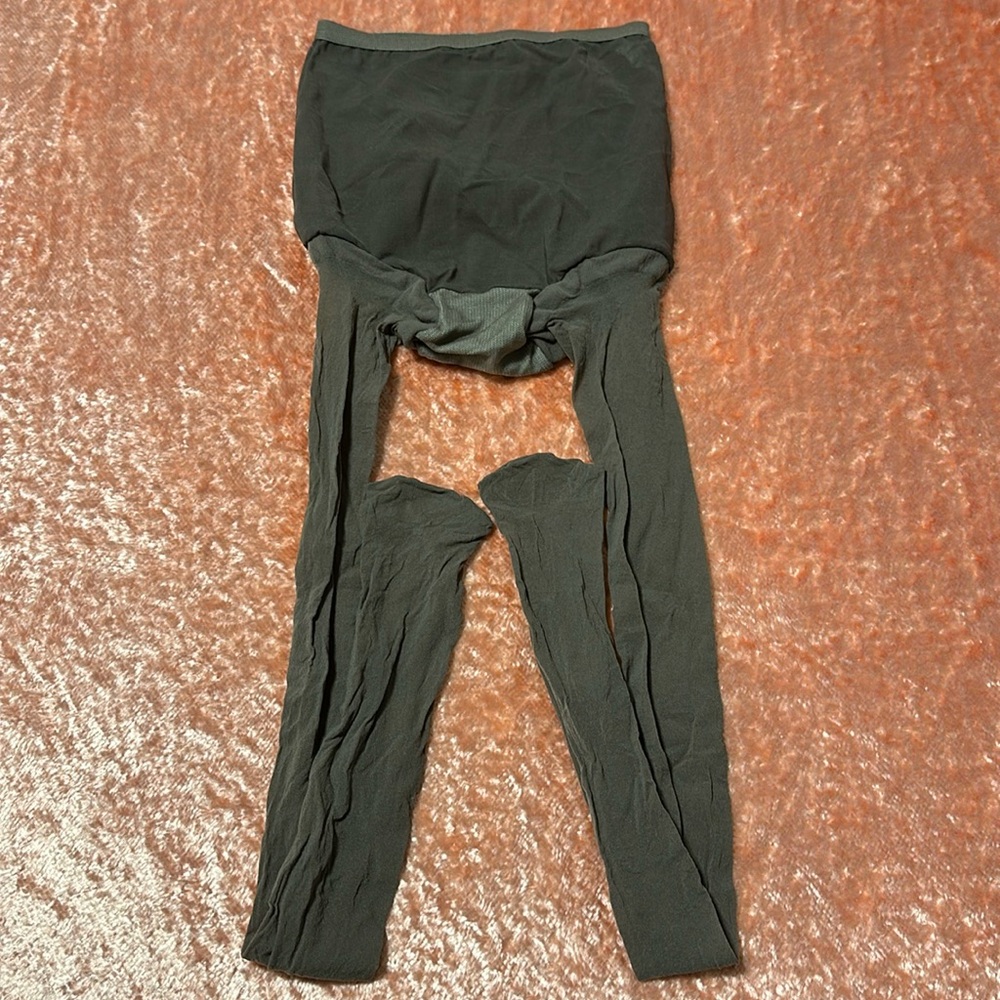JCPenney Averaged hosiery pantyhose size S new without packaging